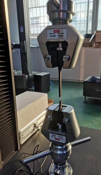 3D打印高分子材料拉伸三思試驗機(jī)測試.jpg 3D打印高分子材料拉伸三思試驗機(jī)測試.jpg